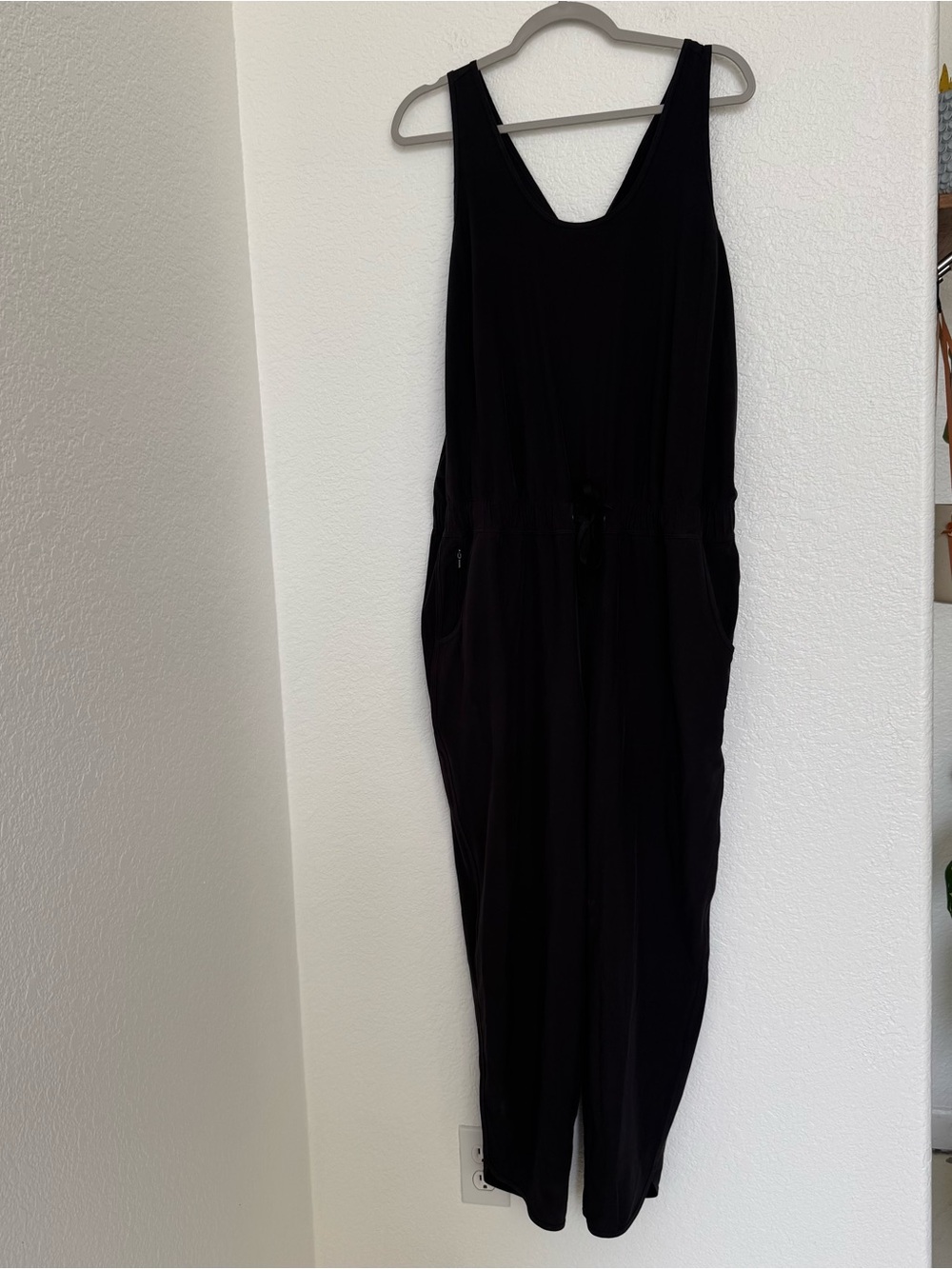 Patagonia Black Fleetwith Sleeveless Jumpsuit XL Drawstring Waist Romper
